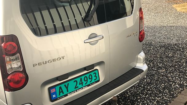 Peugeot Partner med Lydinngang