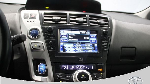 Toyota Prius +
