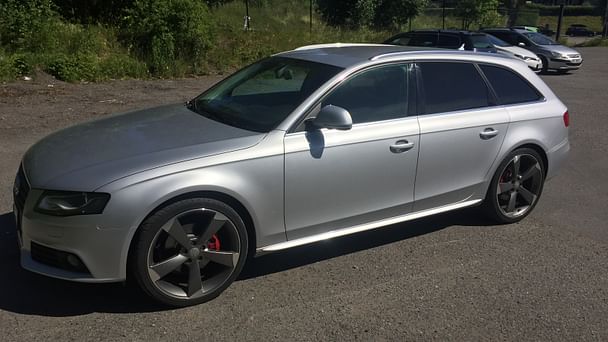 Audi A4 Avant med Lydinngang