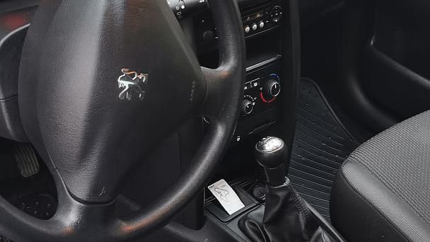 Peugeot 207 med Bluetooth audio