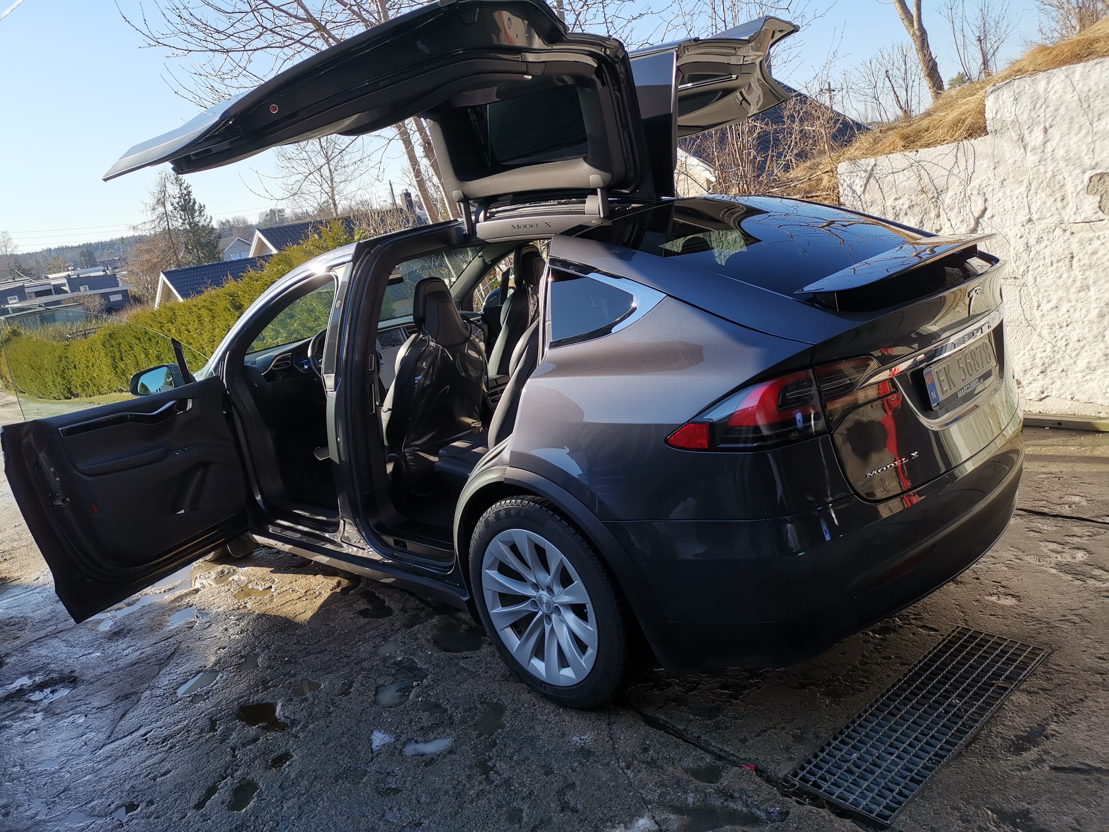 Tesla Model X
