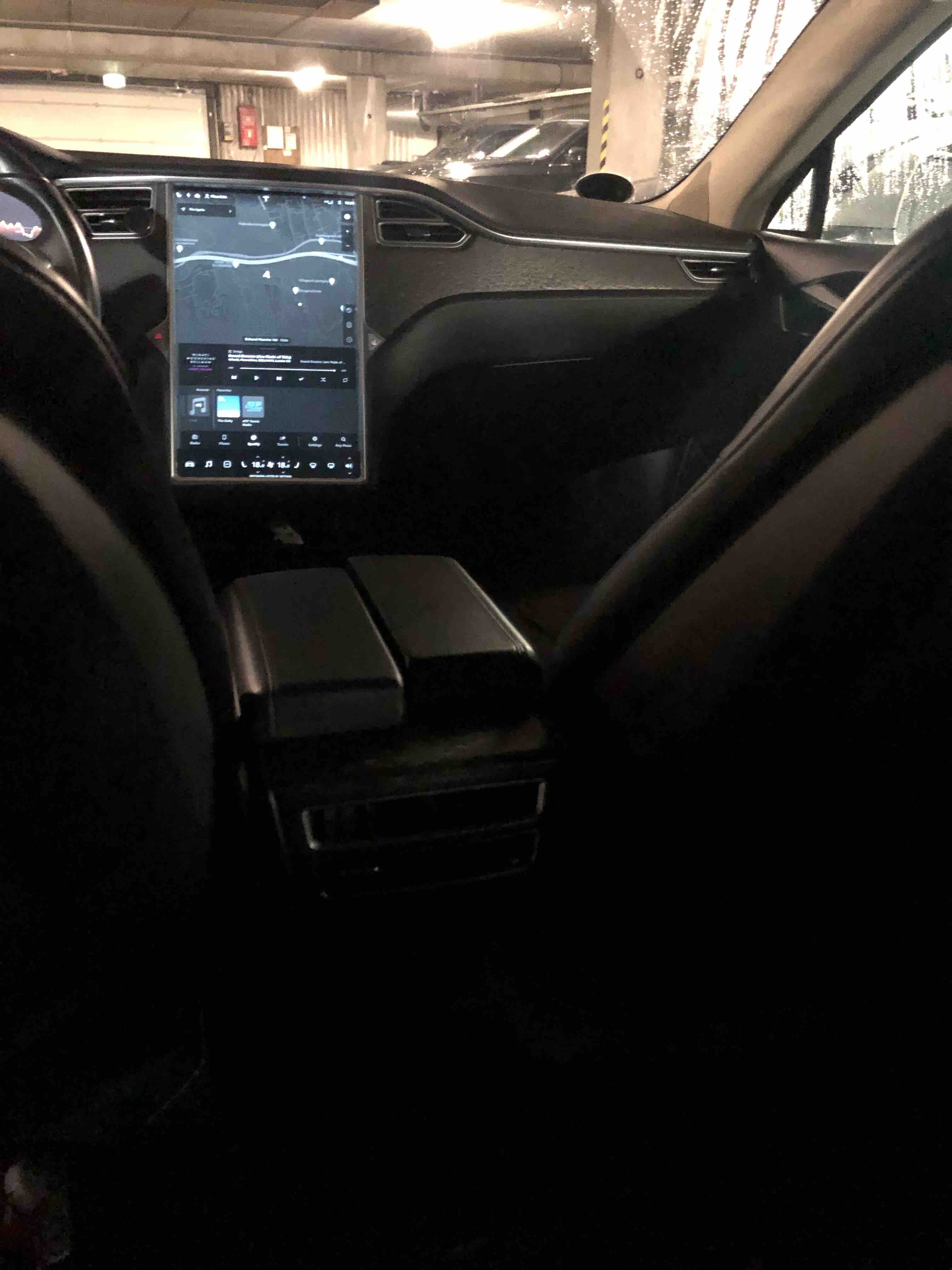 Tesla Model S med Vinterdekk