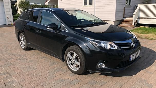 Toyota Avensis, 2013, Bensin