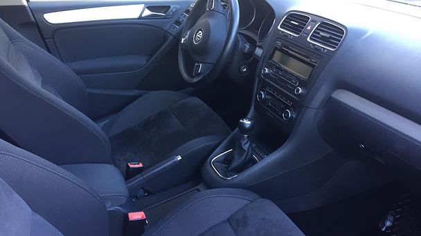 Volkswagen Golf Kombi med Skistativ