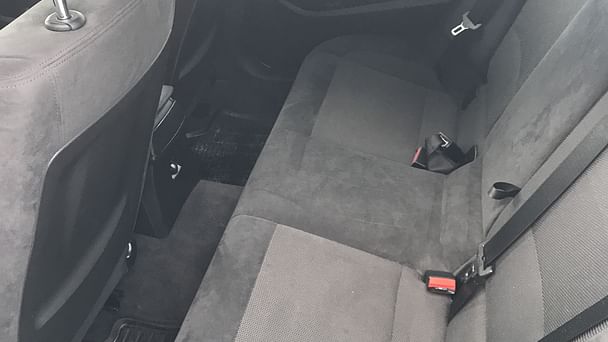 BMW X1 med Lydinngang