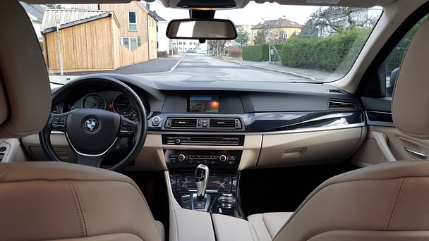 BMW M2 520 touring diesel med GPS