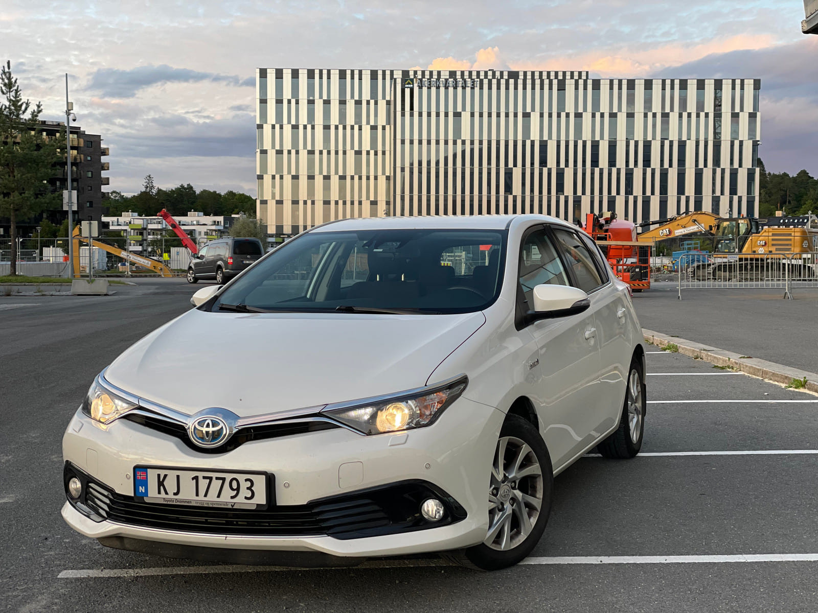 Toyota Auris 1,8 Hybrid E-CVT Active med Aircondition