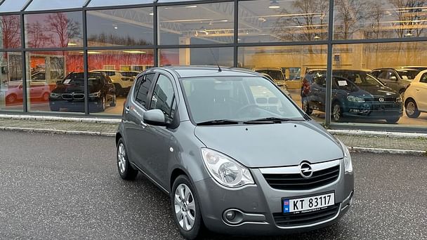 Opel Agila med Aircondition