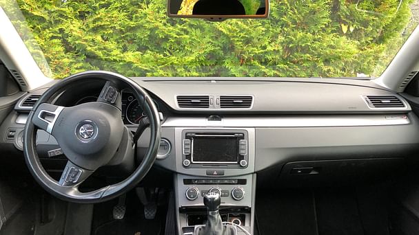 Volkswagen Passat Kombi med Skistativ