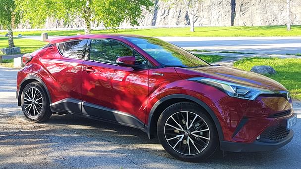 Toyota C-HR, 2018, Blyfri / Elektrisk (hybrid), automatisk