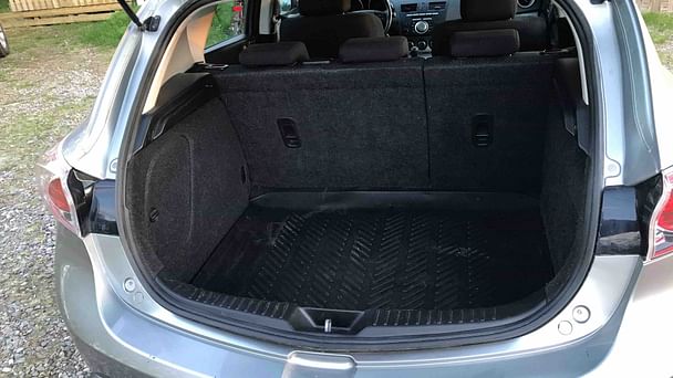 Mazda 3 med Lydinngang