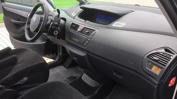 Citroen C4 Picasso med Vinterdekk