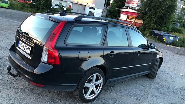 Volvo V50