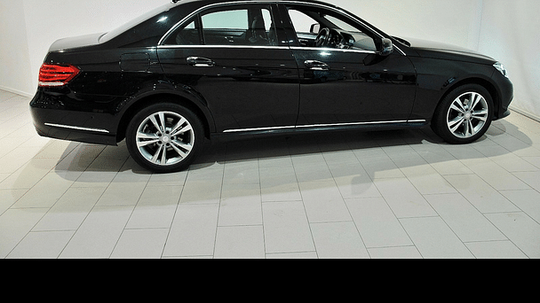 Mercedes E-Klasse med GPS
