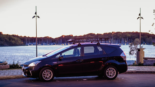 Toyota Prius med Skistativ