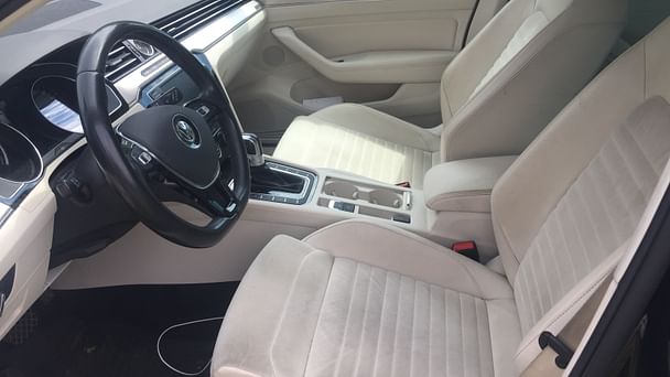 Volkswagen Passat Kombi med GPS
