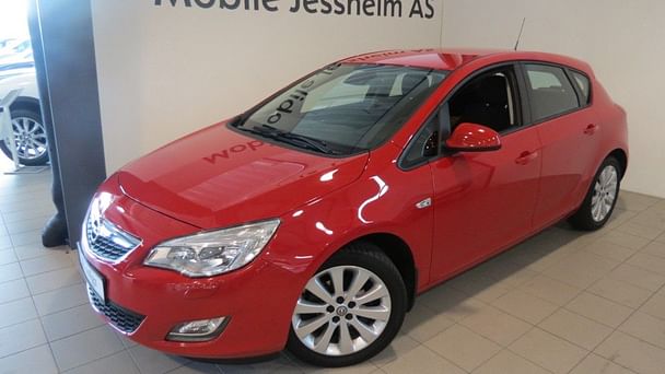 Opel Astra, 2010, Bensin
