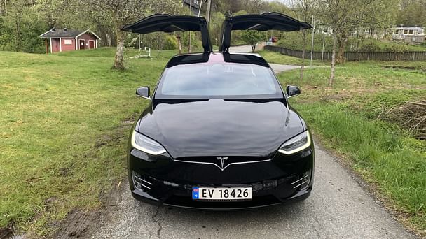 Tesla Model X med Vinterdekk