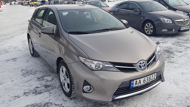Toyota Auris, 2013, Blyfri / Elektrisk (hybrid), automatisk