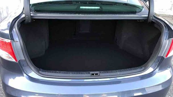 Toyota Avensis med GPS