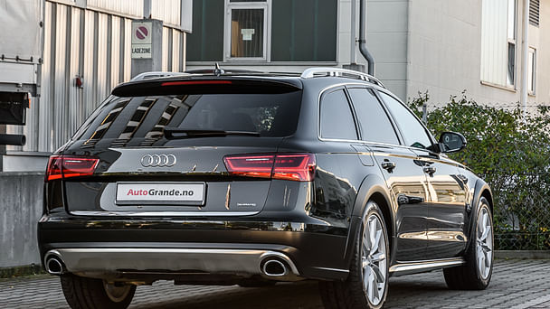 Audi A6 Allroad Quattro med Vinterdekk