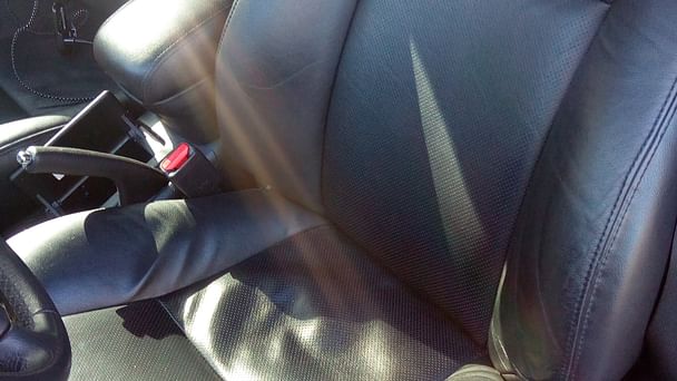 Toyota Avensis SW med Skistativ