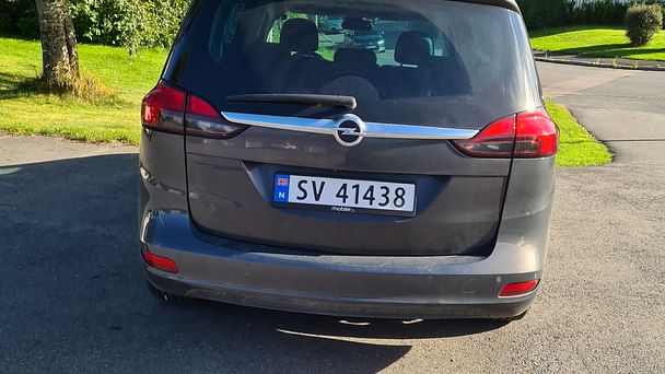 Opel Zafira Tourer med Vinterdekk