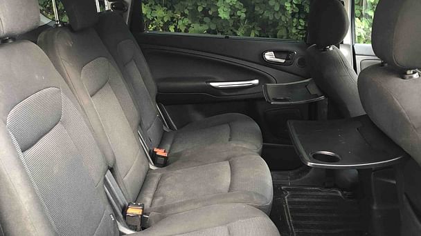 Ford S-Max med Lydinngang