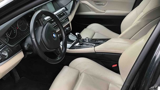 BMW Série 5 med Vinterdekk