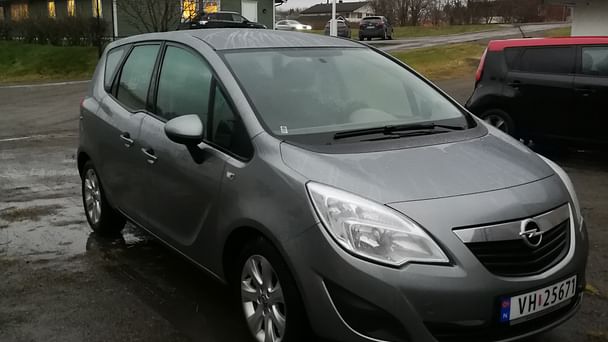 Opel Meriva med Vinterdekk