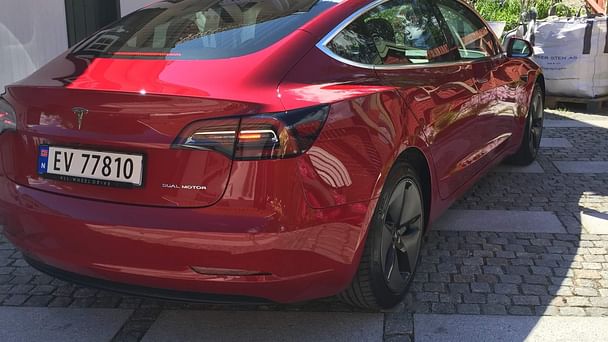 Tesla Model 3 med Vinterdekk