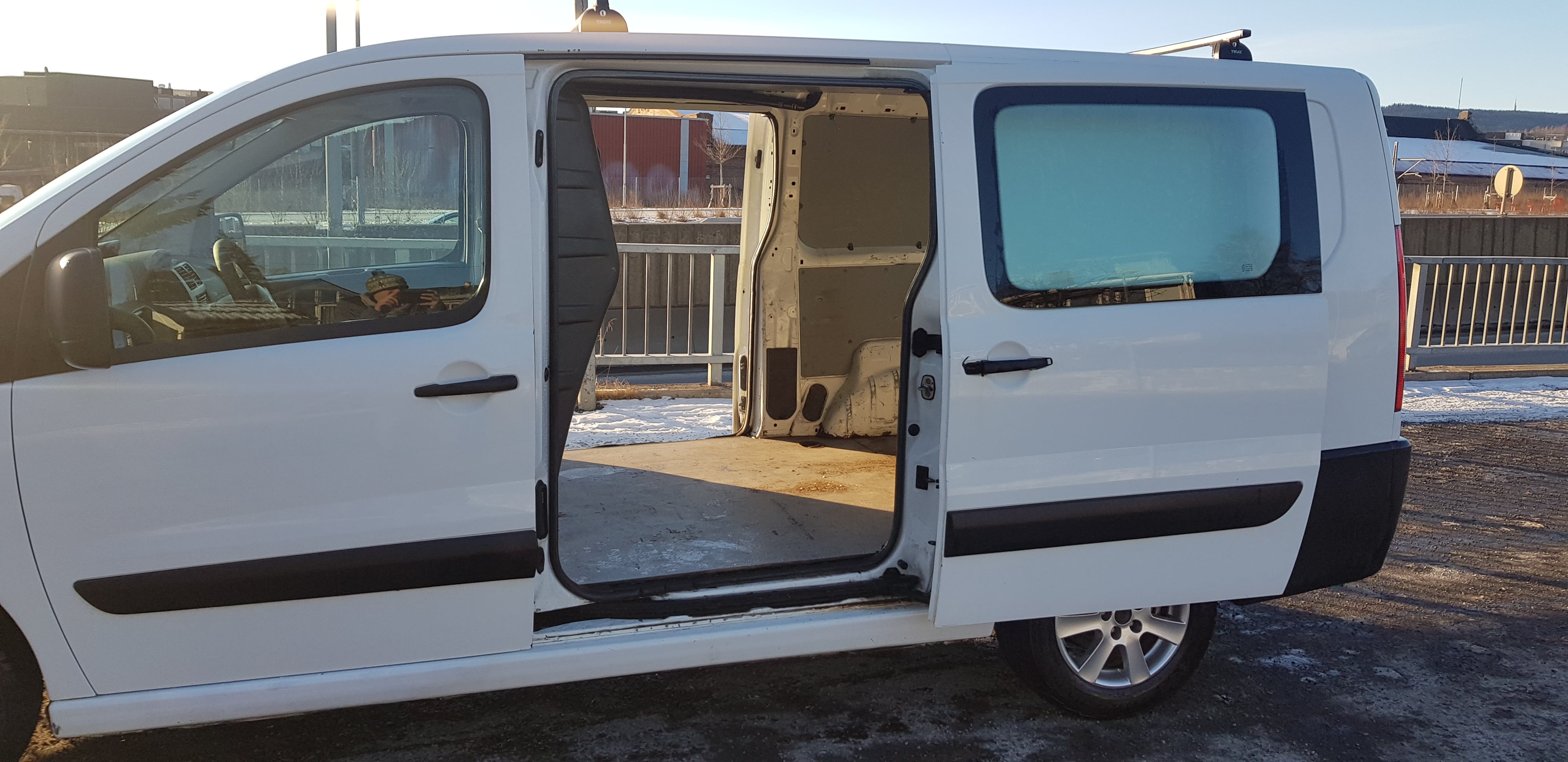 Peugeot Expert Flyttebil