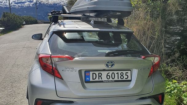 Toyota C-HR med Sykkelstativ