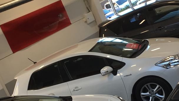 Toyota Auris, 2010, Blyfri / Elektrisk (hybrid), automatisk