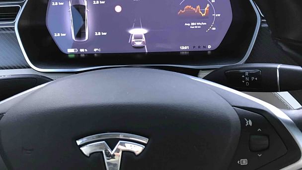 Tesla Model X med Dashcam