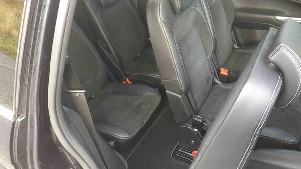 Ford S-Max med Vinterdekk