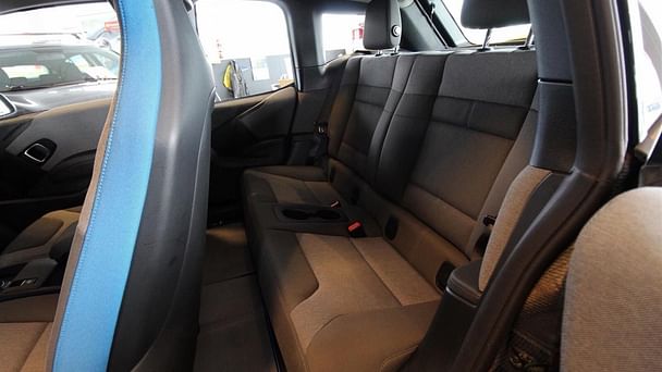 BMW i3 med Lydinngang