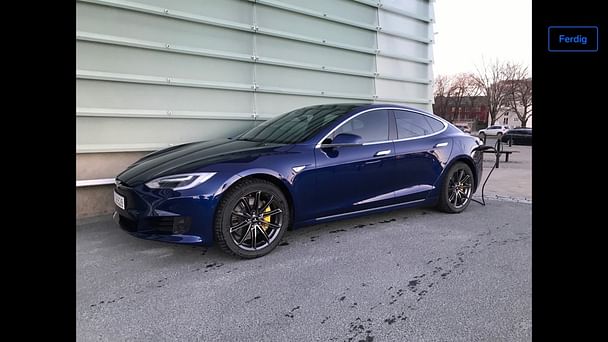 Tesla Model S med Vinterdekk