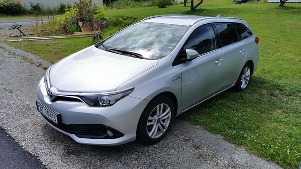 Toyota Auris, 2018, Blyfri / Elektrisk (hybrid), automatisk