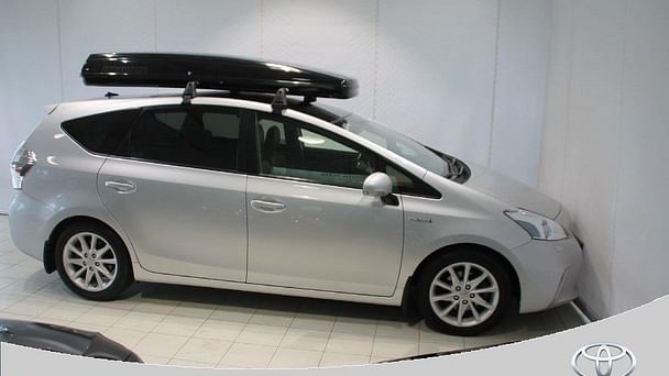 Toyota Prius +