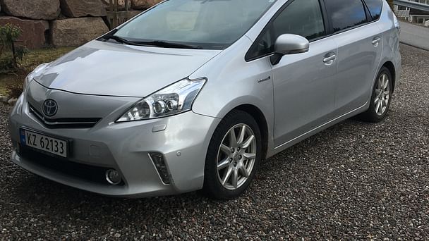 Toyota Prius +