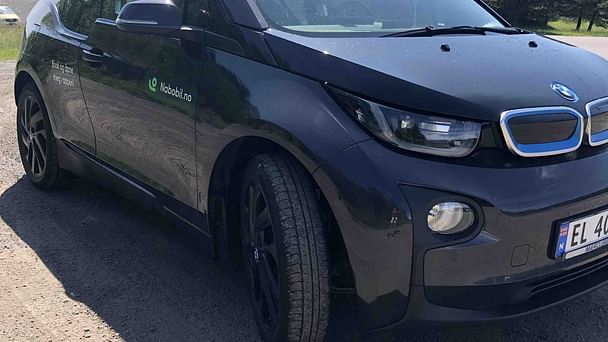 BMW i3 med Lydinngang