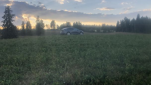 Tesla Model X med GPS