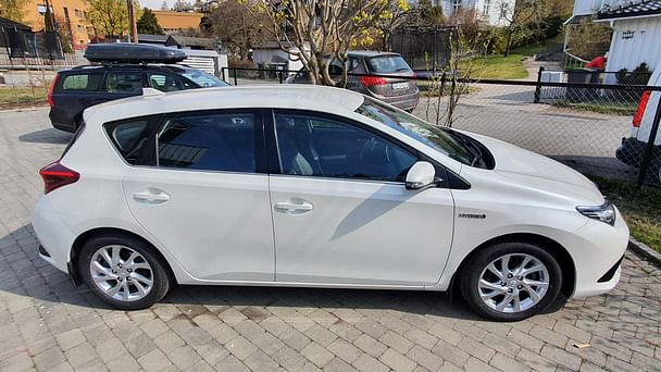 Toyota Auris med Tilhengerfeste