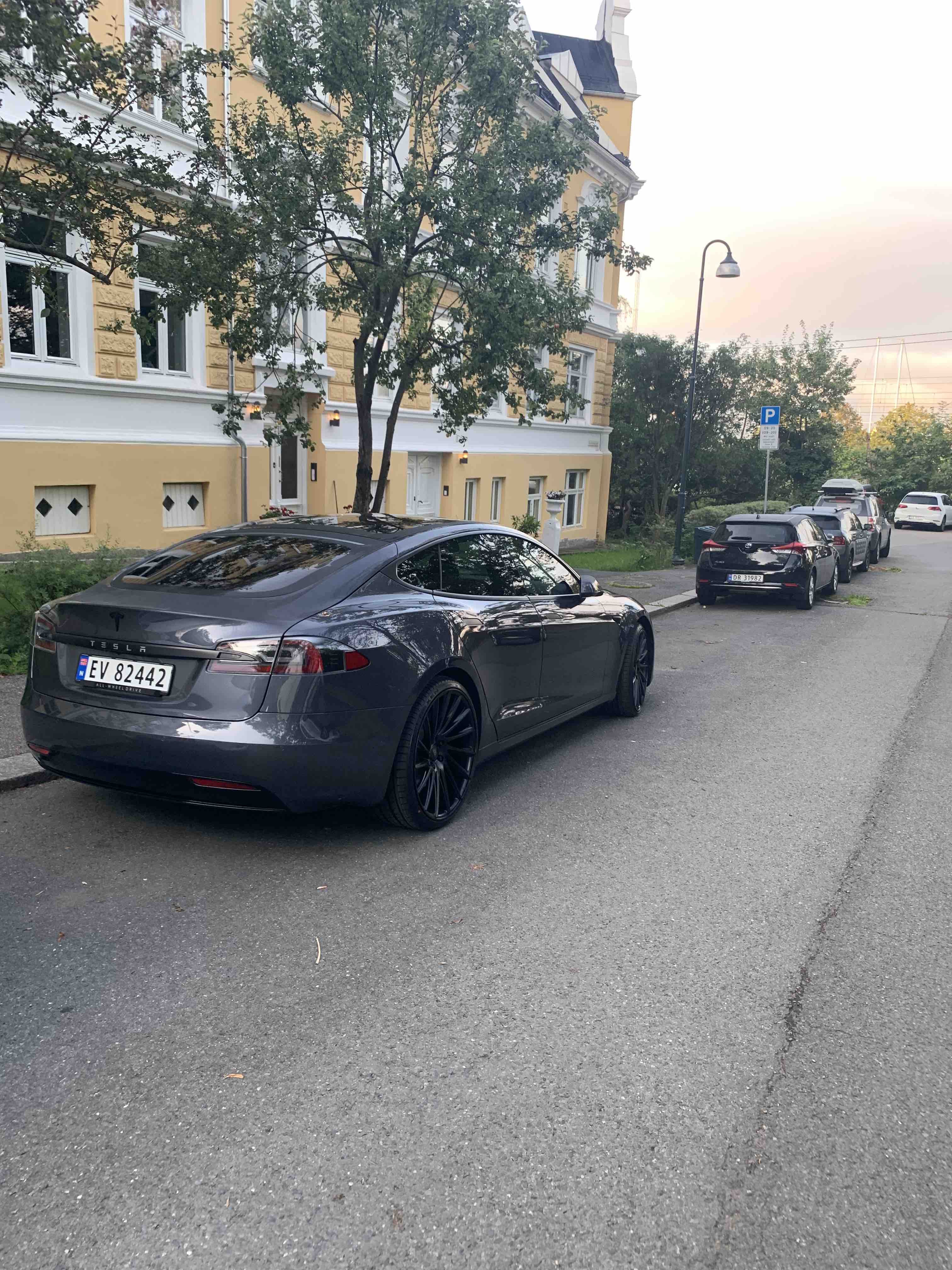 Tesla Model S med GPS