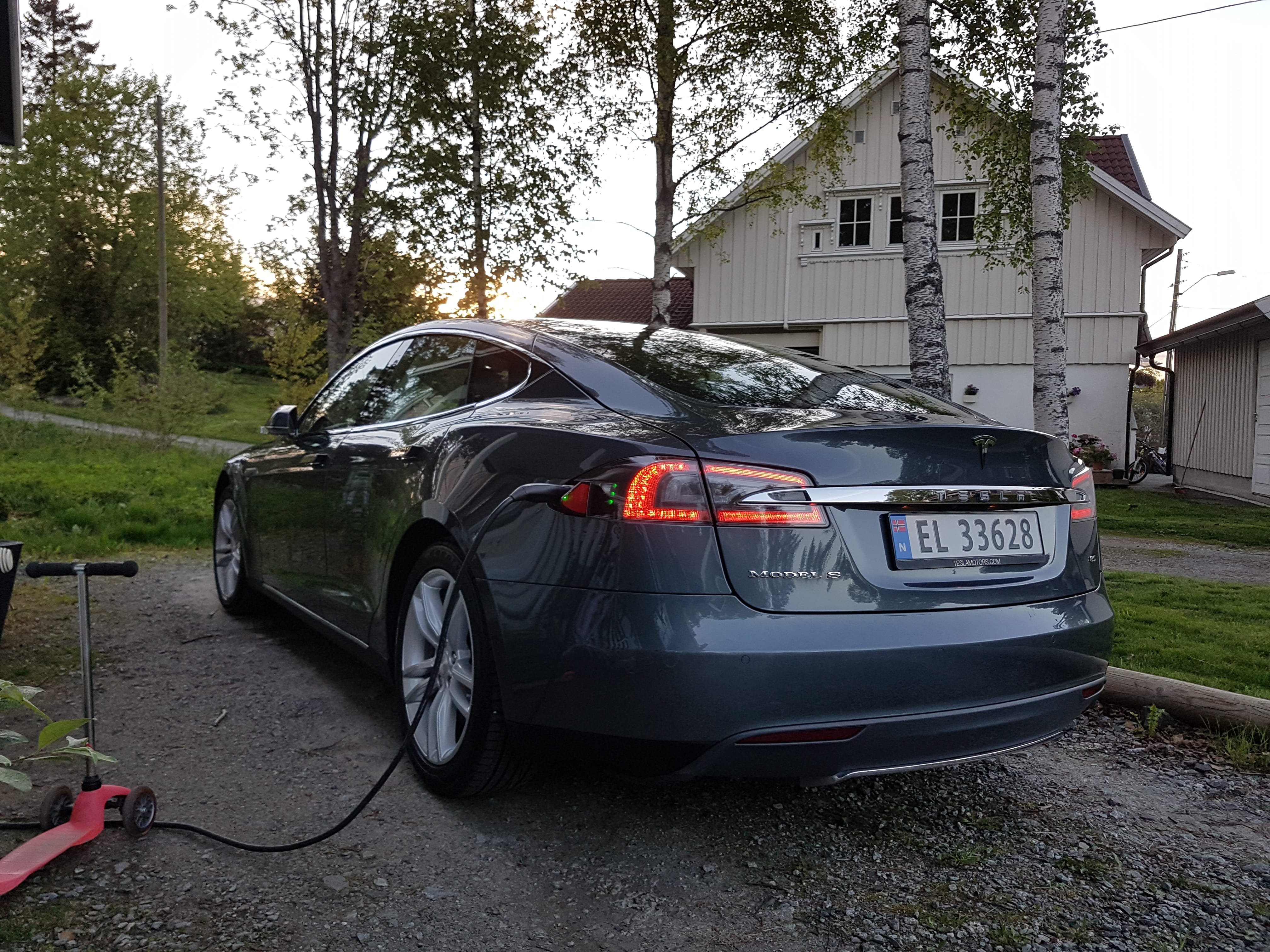 Tesla Model S 85 med Aircondition