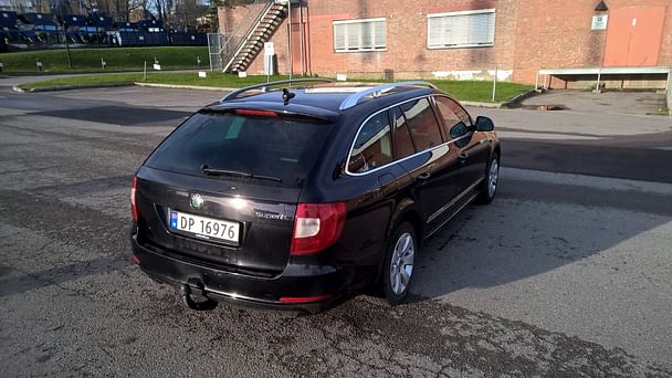 Skoda Superb Combi