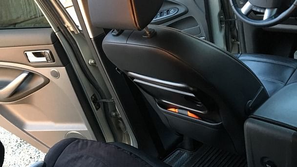 Ford Kuga med Skistativ