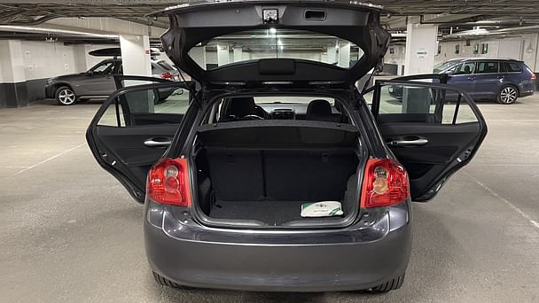 Toyota Auris med Lydinngang