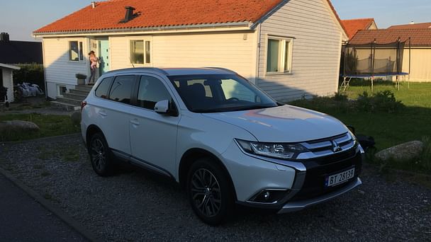 Mitsubishi Outlander med Sykkelstativ